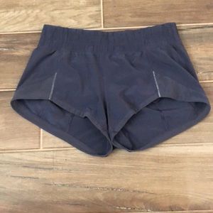 Periwinkle Lululemon Shorts Hotty Hot